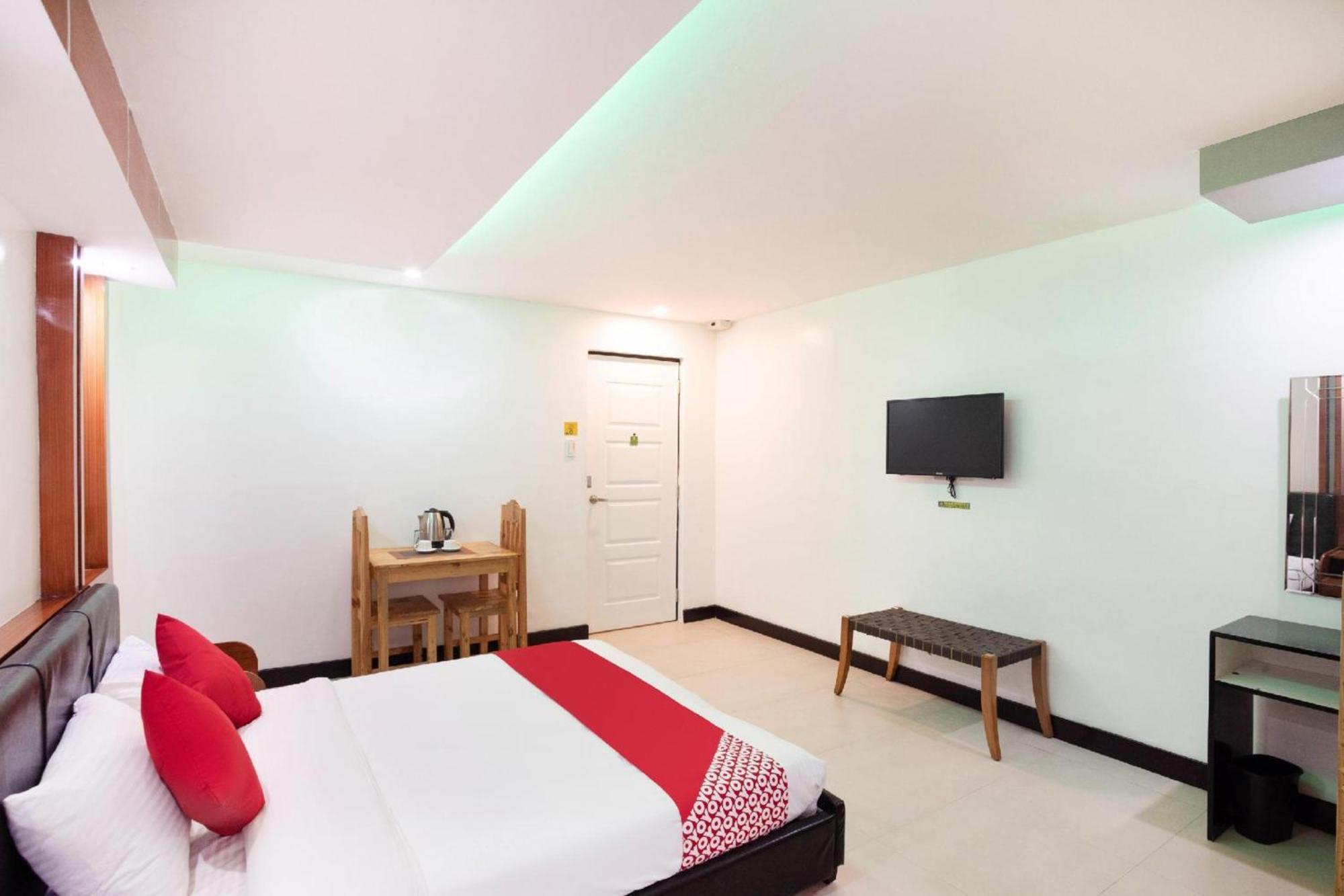 Oyo 195 Ranchotel - Binan Экстерьер фото