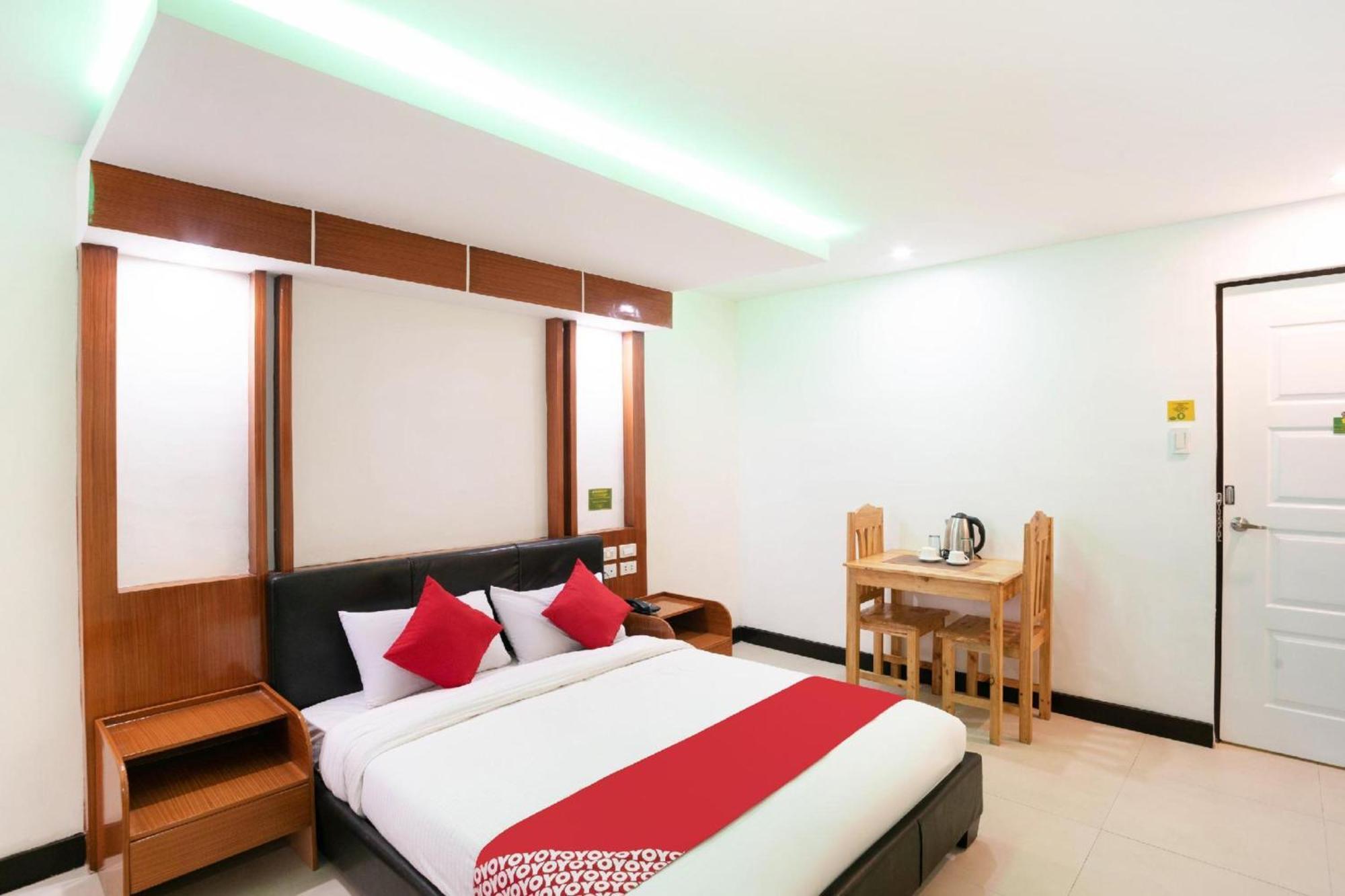 Oyo 195 Ranchotel - Binan Экстерьер фото